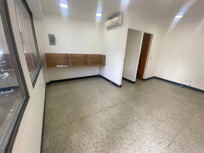 Local en arriendo en Suramericana, Medellín, 40 m² · foto 4 de 11