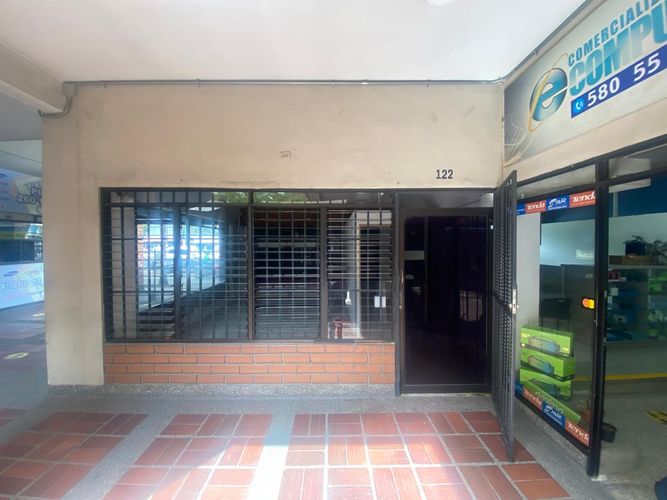 Local en arriendo en Suramericana, Medellín, 30 m² · foto 10 de 11
