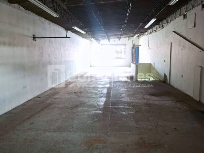 Bodega en arriendo en Perpetuo Socorro, Medellín, 116 m² · foto 5 de 8