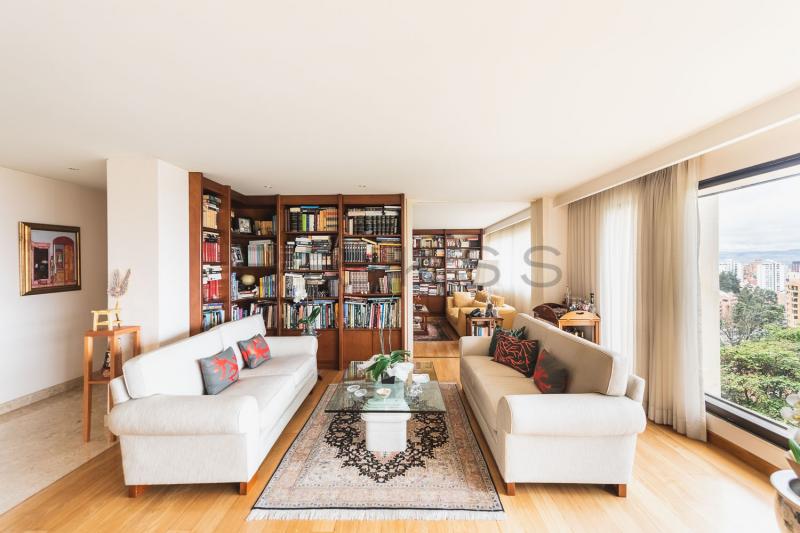 Apartamento en venta en El Refugio, Bogotá · foto 5 de 14