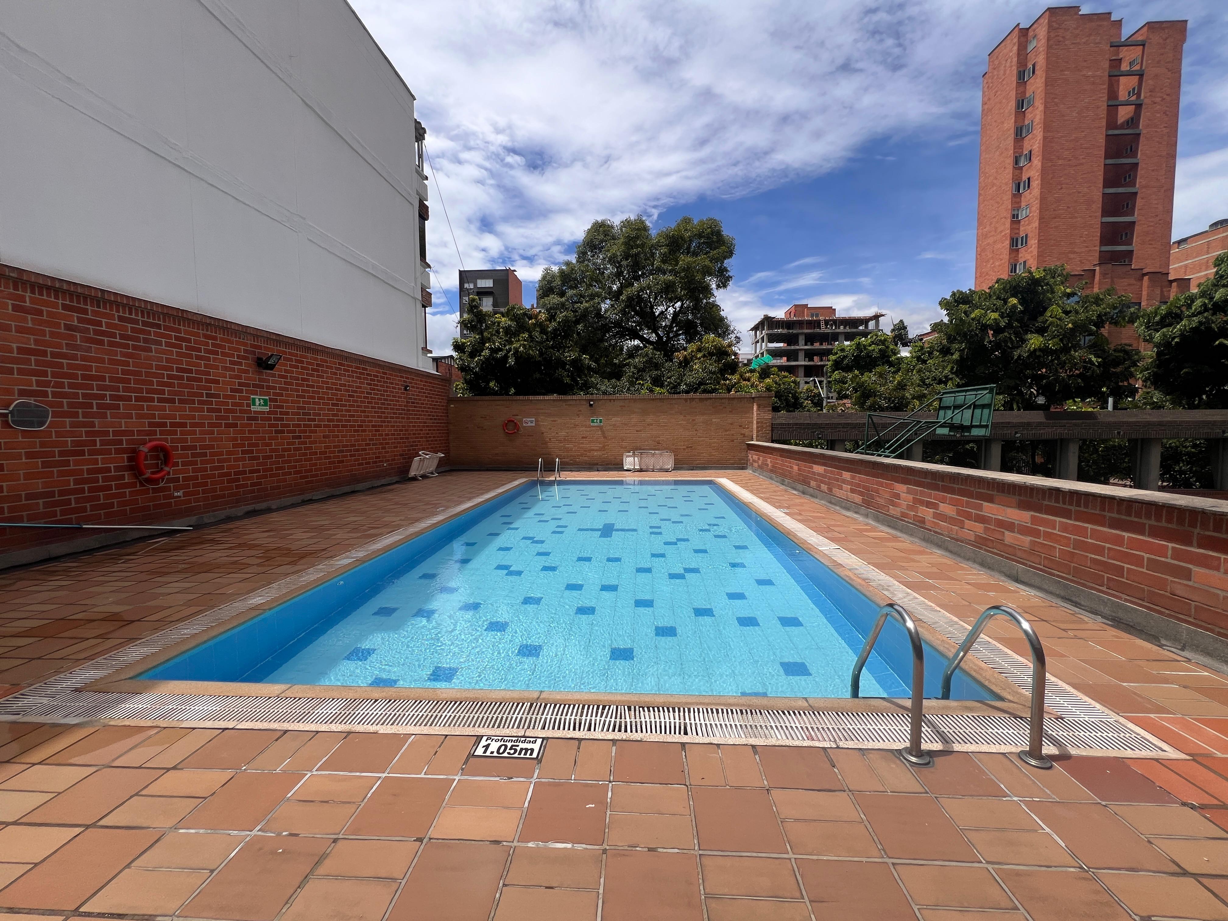 Apartamento en arriendo en Laureles, Medellín · foto 3 de 20