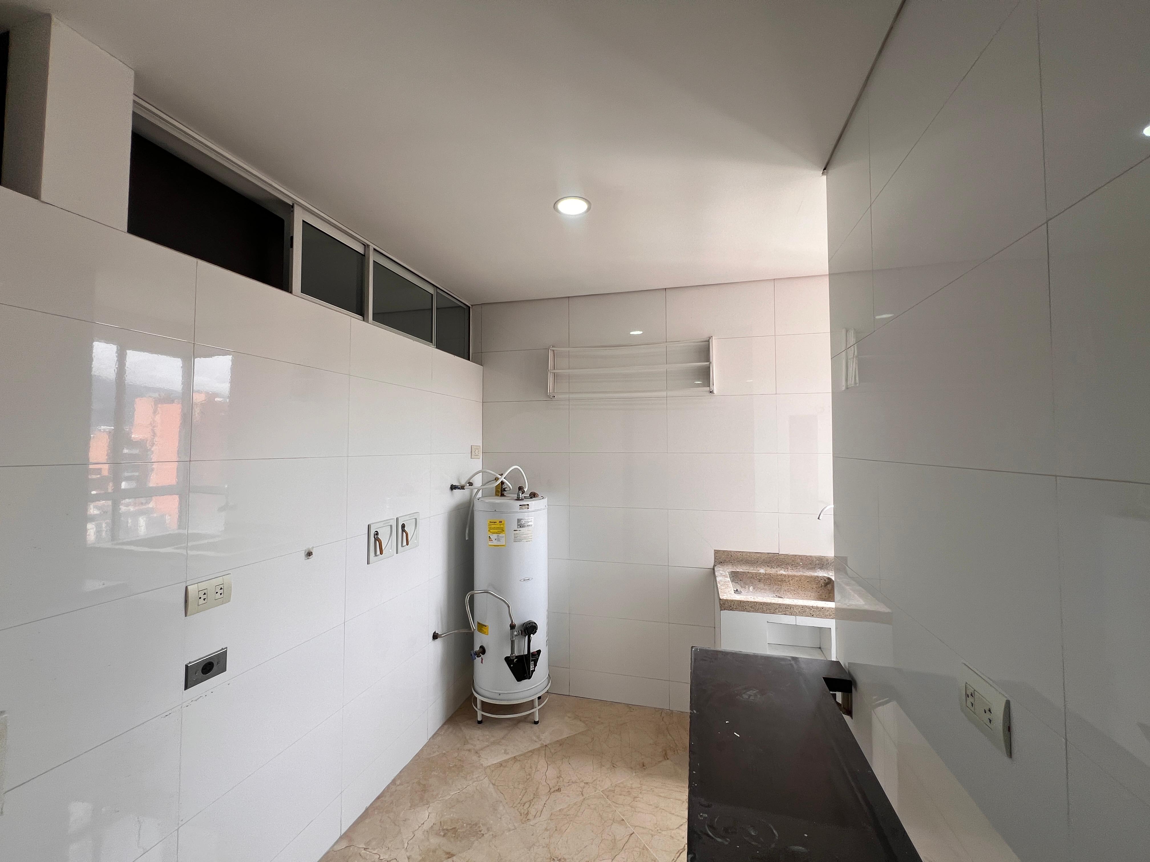 Apartamento en arriendo en Laureles, Medellín · foto 14 de 20