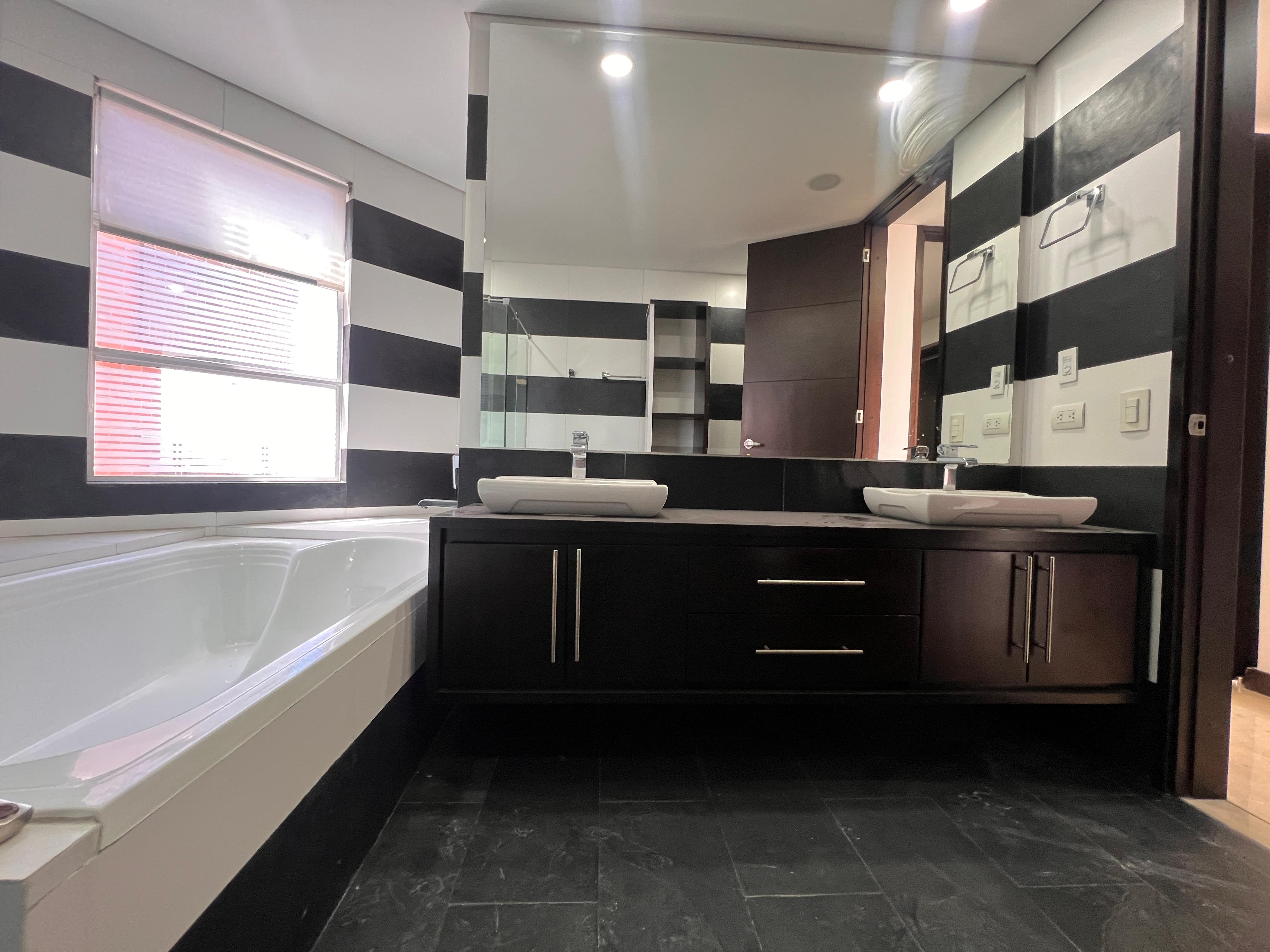 Apartamento en arriendo en Laureles, Medellín · foto 20 de 20