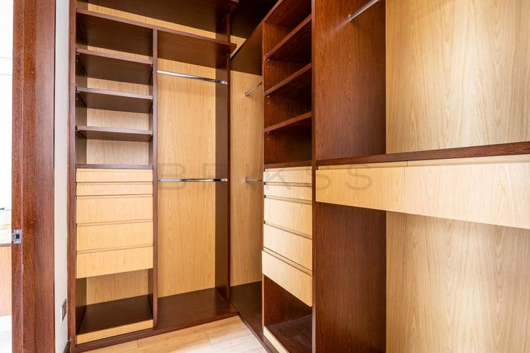 Casa de 4 alcobas en venta en Santa Barbara, Bogotá, 591 m² · foto 11 de 24
