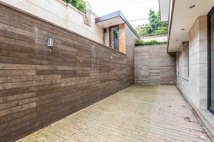 Casa de 4 alcobas en venta en Santa Barbara, Bogotá, 591 m² · foto 15 de 24