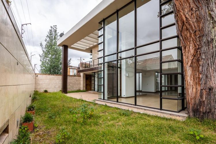 Casa de 4 alcobas en venta en Santa Barbara, Bogotá, 591 m² · foto 18 de 24