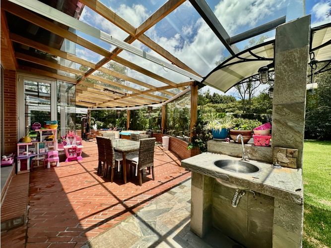 Casa de 4 alcobas en venta en Guaymaral, Bogotá, 400 m² · foto 9 de 24
