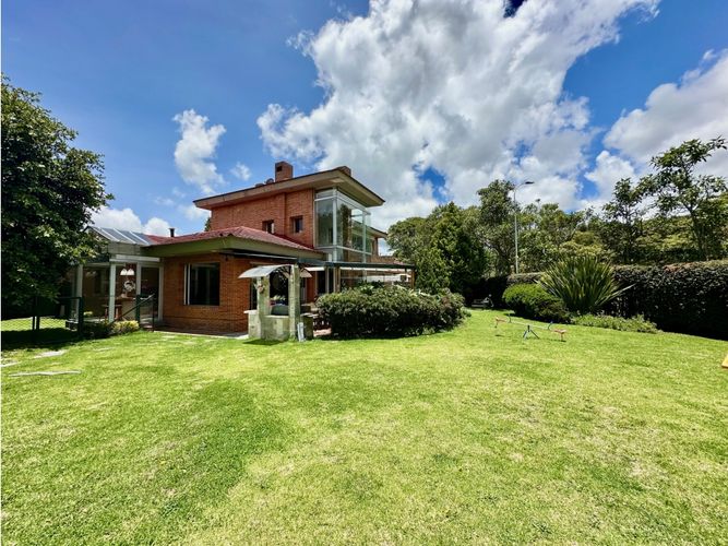 Casa de 4 alcobas en venta en Guaymaral, Bogotá, 400 m² · foto 10 de 24