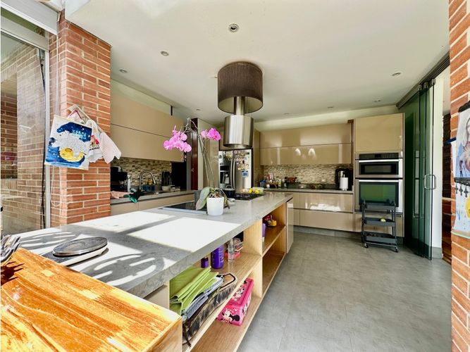 Casa de 4 alcobas en venta en Guaymaral, Bogotá, 400 m² · foto 13 de 24