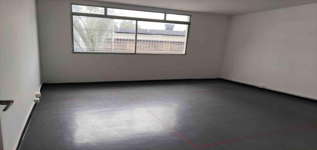 Local en arriendo en Fundadores, Armenia, 267 m² · foto 2 de 24
