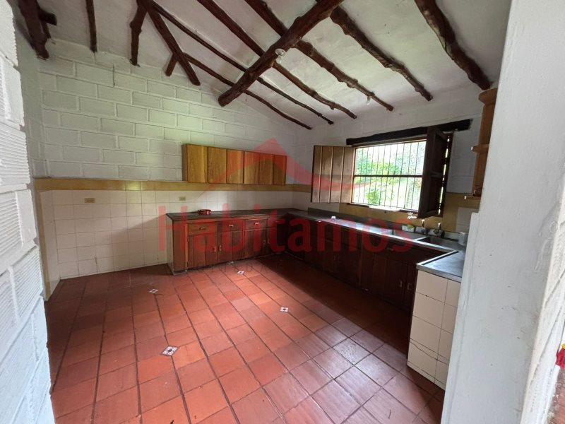 3BR House in Centro for Sale - 3