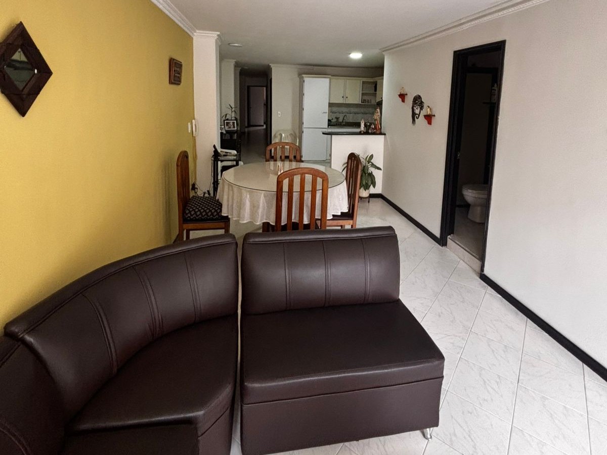 Apartamento en venta en Loma Del Escobero, Envigado · foto 3 de 23