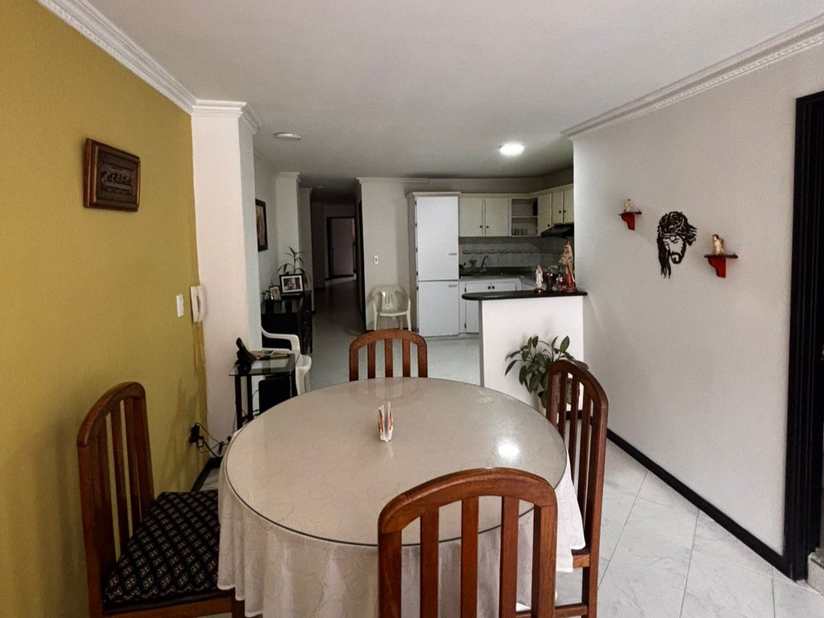 Apartamento en venta en Loma Del Escobero, Envigado · foto 9 de 23