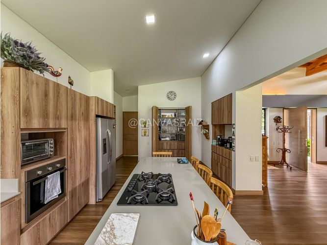 Casa de 4 alcobas en venta en El Tablazo, Rionegro, 330 m² · foto 7 de 21