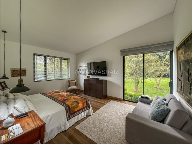 Casa de 4 alcobas en venta en El Tablazo, Rionegro, 330 m² · foto 13 de 21