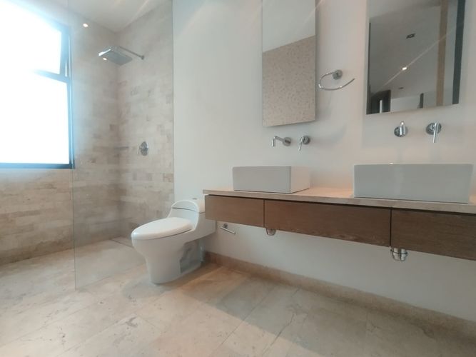 Apartamento de 3 alcobas en arriendo en El Poblado, Medellín, 180 m² · foto 11 de 20