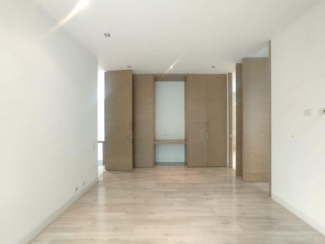 Apartamento de 3 alcobas en arriendo en El Poblado, Medellín, 180 m² · foto 13 de 20