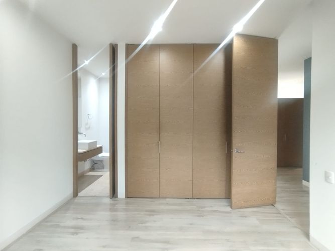 Apartamento de 3 alcobas en arriendo en El Poblado, Medellín, 180 m² · foto 18 de 20