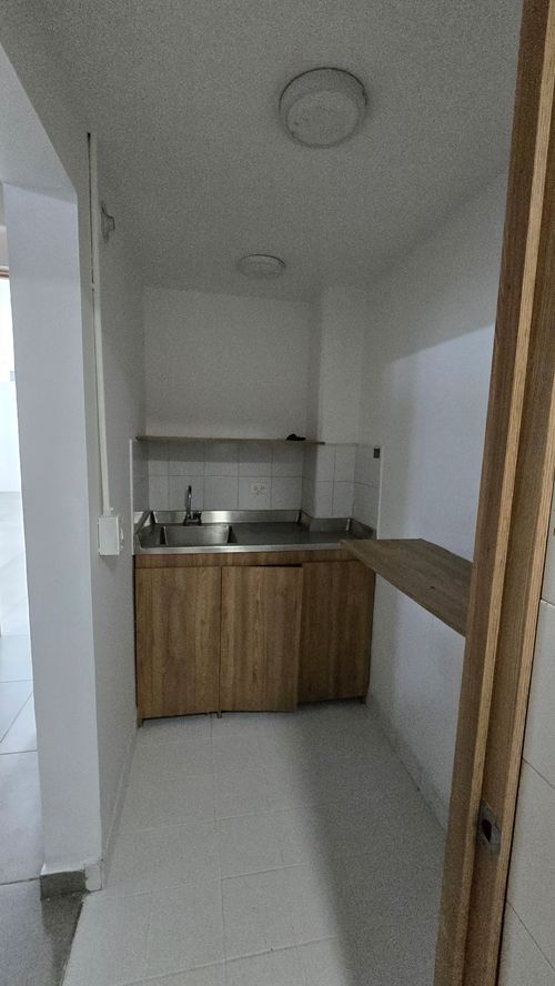 Local en arriendo en Perpetuo Socorro, Medellín, 135 m² · foto 2 de 20