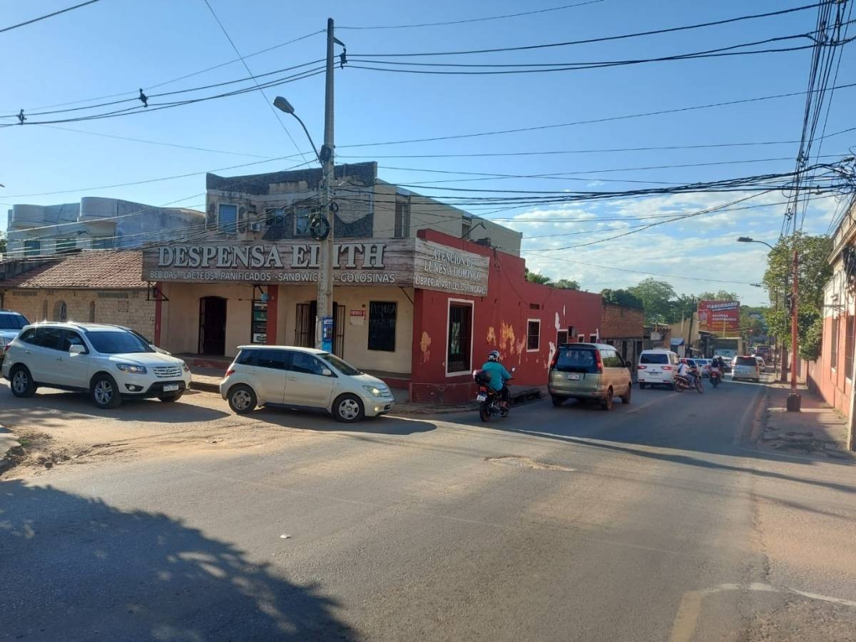 Vendo propiedad en esquina 330 m2 San Lorenzo zona Catedral — foto 2