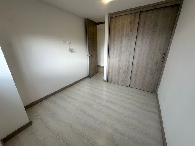 Apartamento de 3 alcobas en arriendo en Camino Verde, Envigado, 80 m² · foto 6 de 20