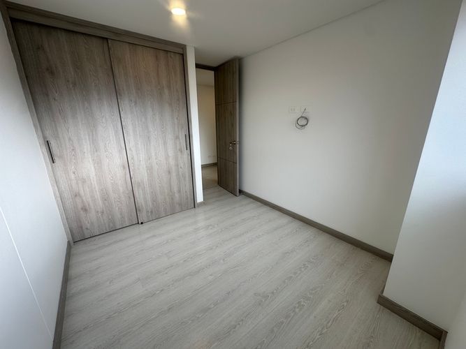 Apartamento de 3 alcobas en arriendo en Camino Verde, Envigado, 80 m² · foto 7 de 20