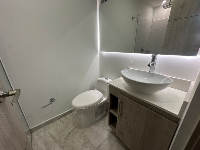 Apartamento de 3 alcobas en arriendo en Camino Verde, Envigado, 80 m² · foto 15 de 20