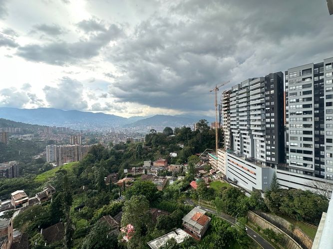 Apartamento de 3 alcobas en arriendo en Camino Verde, Envigado, 80 m² · foto 19 de 20
