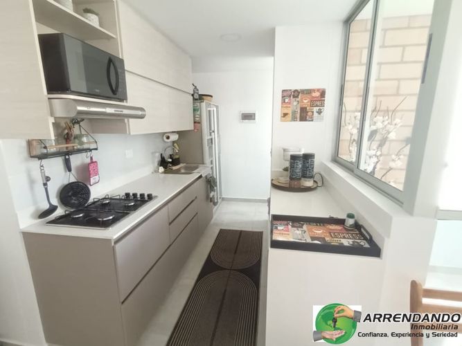 Apartamento de 3 alcobas en venta en Las Lomitas, Sabaneta, 74 m² · foto 8 de 23