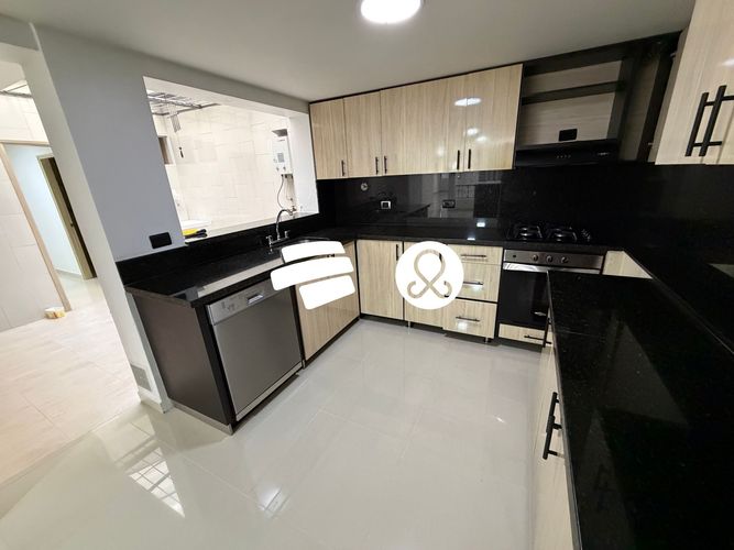 Casa de 4 alcobas en venta en Laureles, Medellín, 192 m² · foto 14 de 24