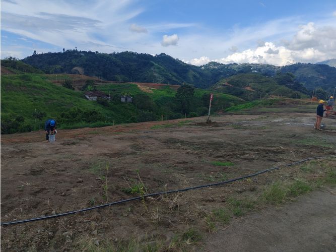 Lote en venta en La Trinidad, Manizales, 1459 m² · foto 2 de 9