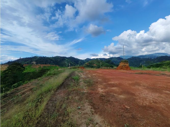Lote en venta en La Trinidad, Manizales, 1459 m² · foto 4 de 9
