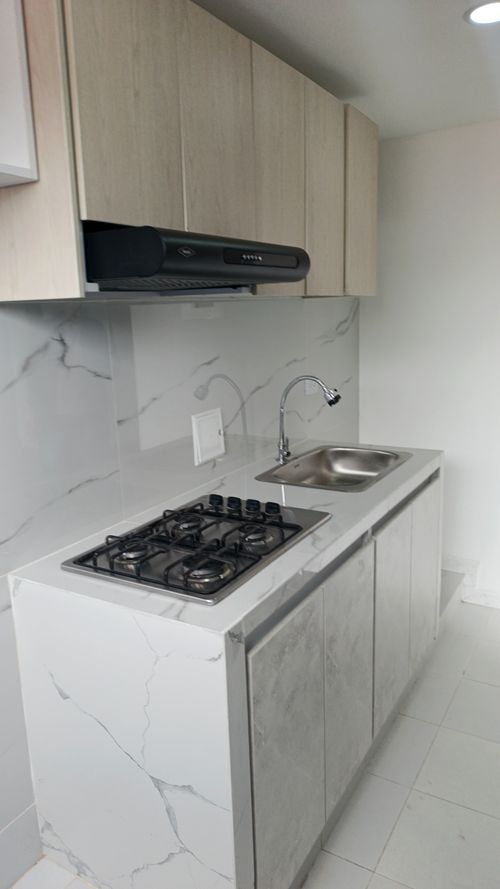 Apartamento de 2 alcobas en venta en Conjunto Residencial Zaragoza Ii, Madrid, 43 m² · foto 2 de 10