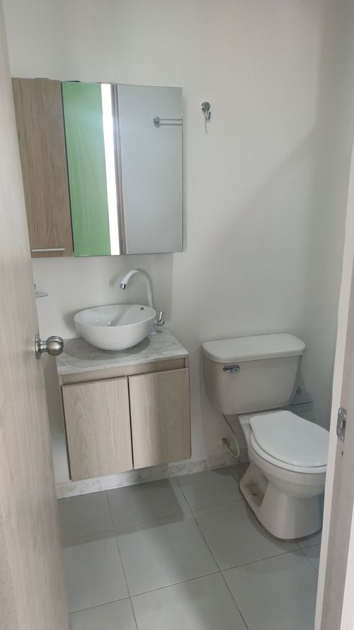 Apartamento de 2 alcobas en venta en Conjunto Residencial Zaragoza Ii, Madrid, 43 m² · foto 3 de 10