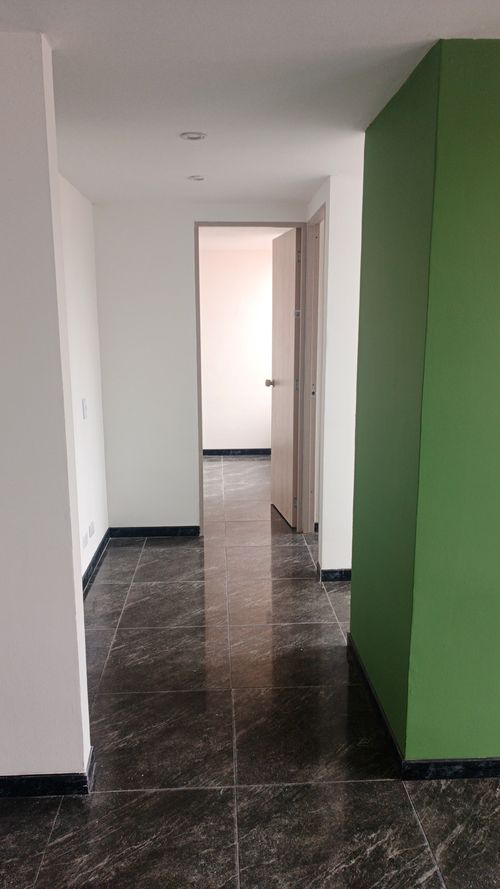 Apartamento de 2 alcobas en venta en Conjunto Residencial Zaragoza Ii, Madrid, 43 m² · foto 8 de 10