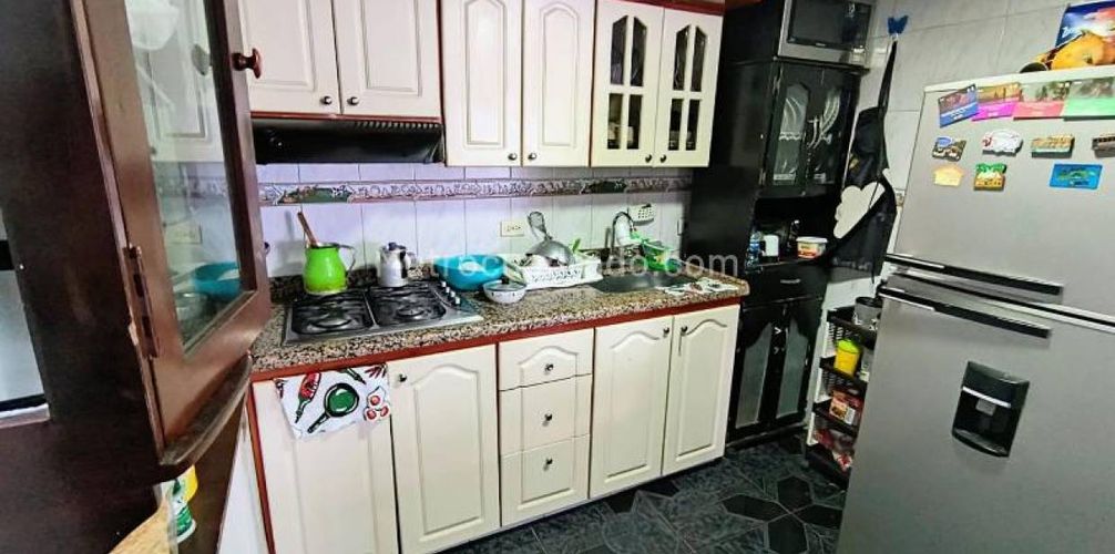 Apartamento en venta en Kennedy Central, Bogotá, 65 m² · foto 2 de 5