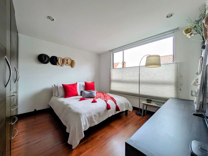Casa de 3 alcobas en venta en Pueblo Viejo, Cota, 250 m² · foto 18 de 24