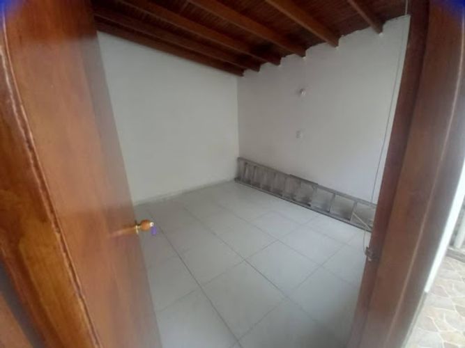 Oficina en arriendo en Simon Bolivar, Medellín, 180 m² · foto 5 de 24