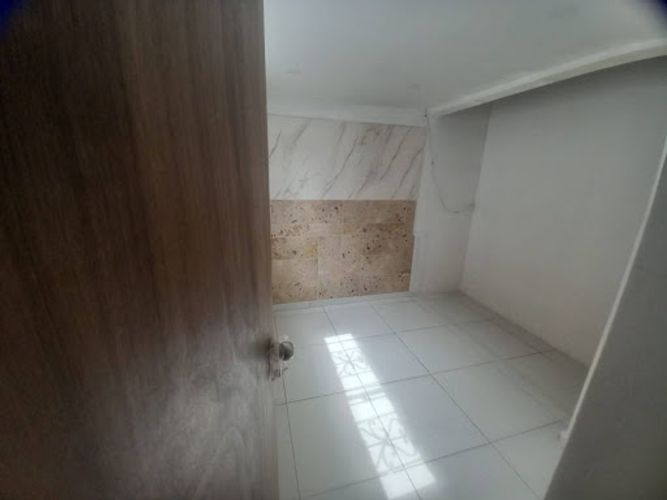 Oficina en arriendo en Simon Bolivar, Medellín, 180 m² · foto 13 de 24