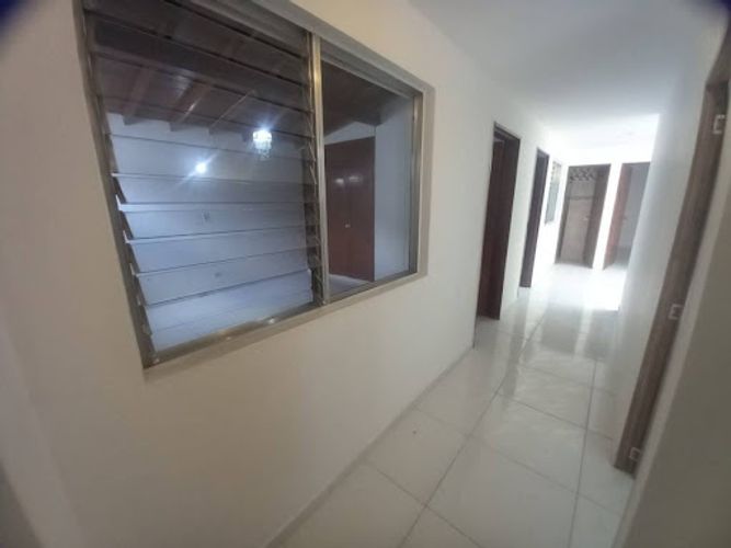 Oficina en arriendo en Simon Bolivar, Medellín, 180 m² · foto 17 de 24