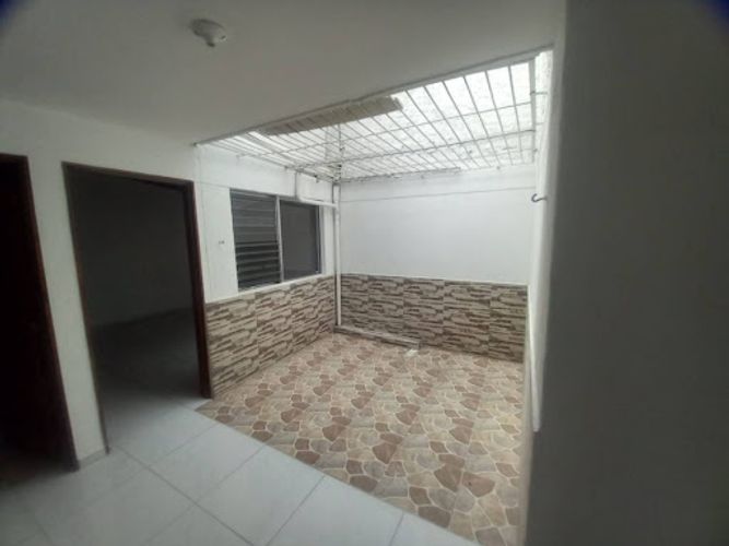 Oficina en arriendo en Simon Bolivar, Medellín, 180 m² · foto 22 de 24