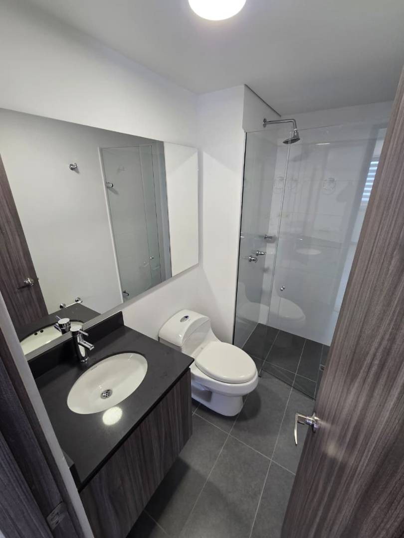 Apartamento en arriendo en Las Palmas, Medellín · foto 7 de 14