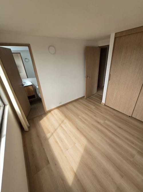 Apartamento de 3 alcobas en arriendo en El Diamante No. 2, Medellín, 89 m² · foto 6 de 13