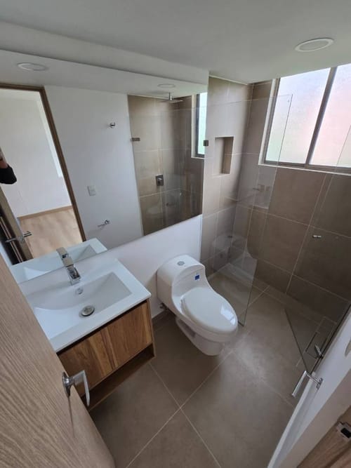 Apartamento de 3 alcobas en arriendo en El Diamante No. 2, Medellín, 89 m² · foto 11 de 13