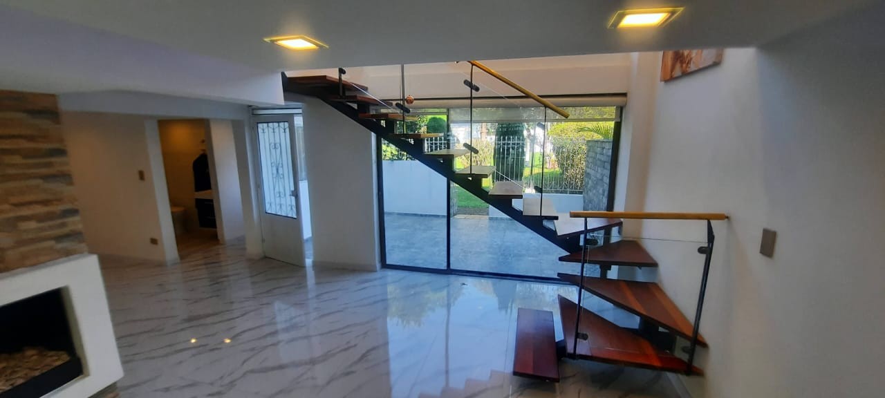 Casa en venta en Modelia, Bogotá · foto 2 de 22