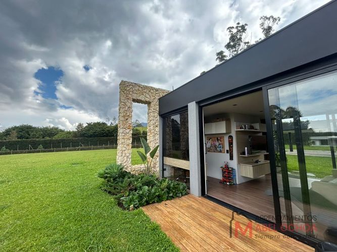 Casa de 3 alcobas en venta en So�Adora, El Carmen de Viboral, 335 m² · foto 8 de 24