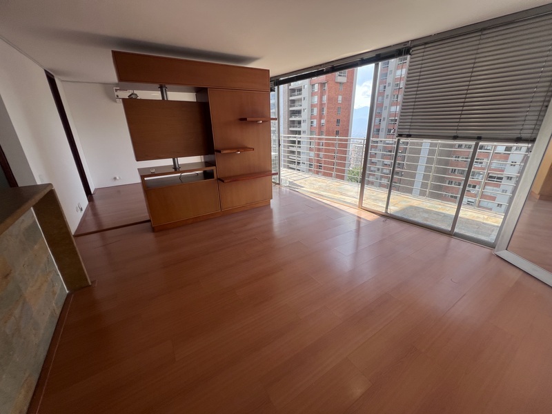 Apartaestudio en Arriendo en El Poblado, Medellín en Transversal Superior