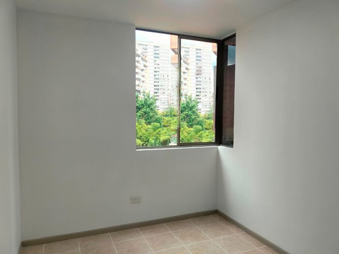 Apartamento de 3 alcobas en arriendo en El Poblado, Medellín, 94 m² · foto 12 de 17