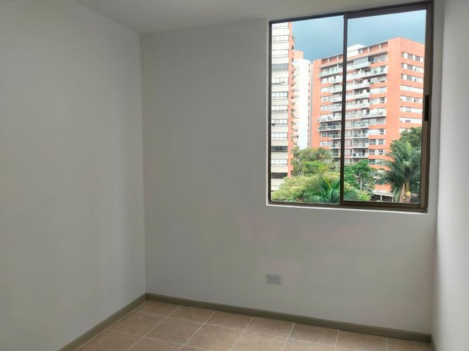 Apartamento de 3 alcobas en arriendo en El Poblado, Medellín, 94 m² · foto 14 de 17