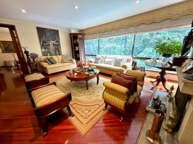 Apartamento en venta en Los Rosales, Bogotá · foto 3 de 24